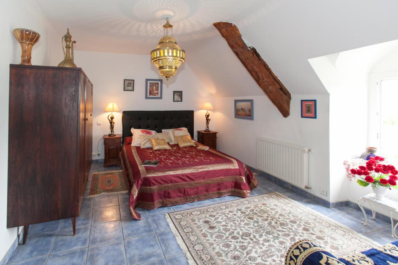 Chambres D'Hotes - Les Palmiers Corseul Εξωτερικό φωτογραφία